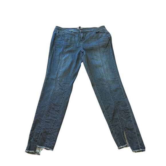 Lisa Rinna Collection Women's Plus Size 18 High-Rise Blue Jeans - Picture 1 of 7